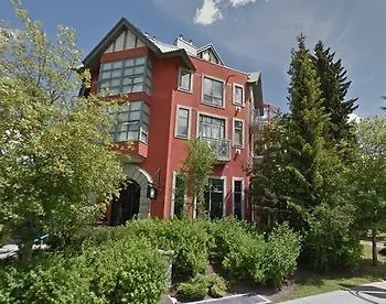 Beautiful Whistler Village Alpenglow Suite Queen Size Bed Air Conditioning Cable And Smarttv Wifi Fireplace Pool Hot Tub Sauna Gym Balcony Mountain Views 0*,  Kanada