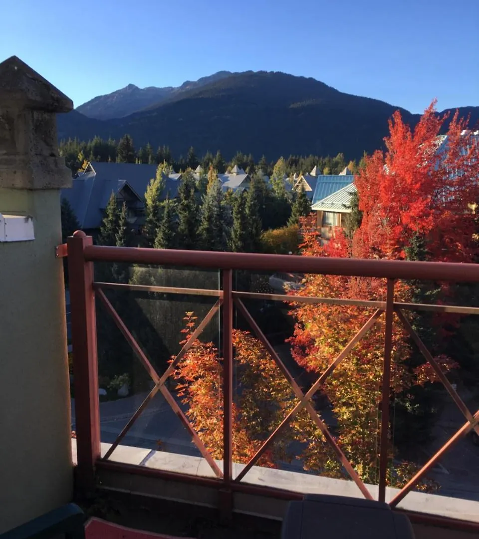 Beautiful Whistler Village Alpenglow Suite Queen Size Bed Air Conditioning Cable And Smarttv Wifi Fireplace Pool Hot Tub Sauna Gym Balcony Mountain Views Daire