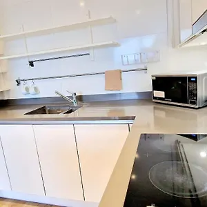 https://stunning-riverside-apartment.cambridgehotelsuk.com