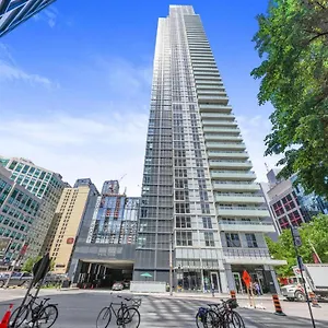 https://the-diamond-collection-family-friendly-2-or-3-bedroom-suites.niagara-fallshotels.com