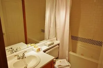 Alpenglow Suite: Whistler Village Mountain Retreat 0*,  Canada