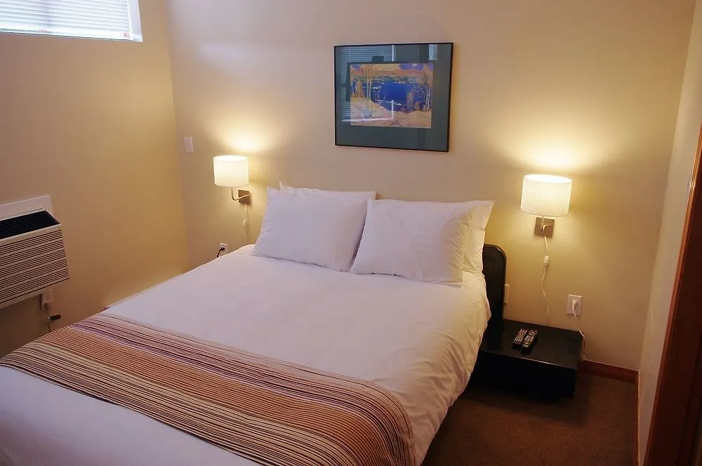 Alpenglow Suite: Whistler Village Mountain Retreat 0*,
