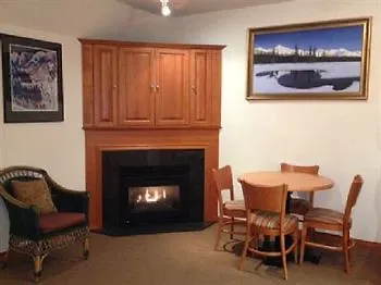 Alpenglow Suite: Whistler Village Mountain Retreat 0*,