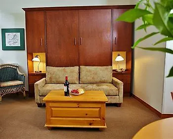 Apartment Alpenglow Suite: Whistler Village Mountain Retreat