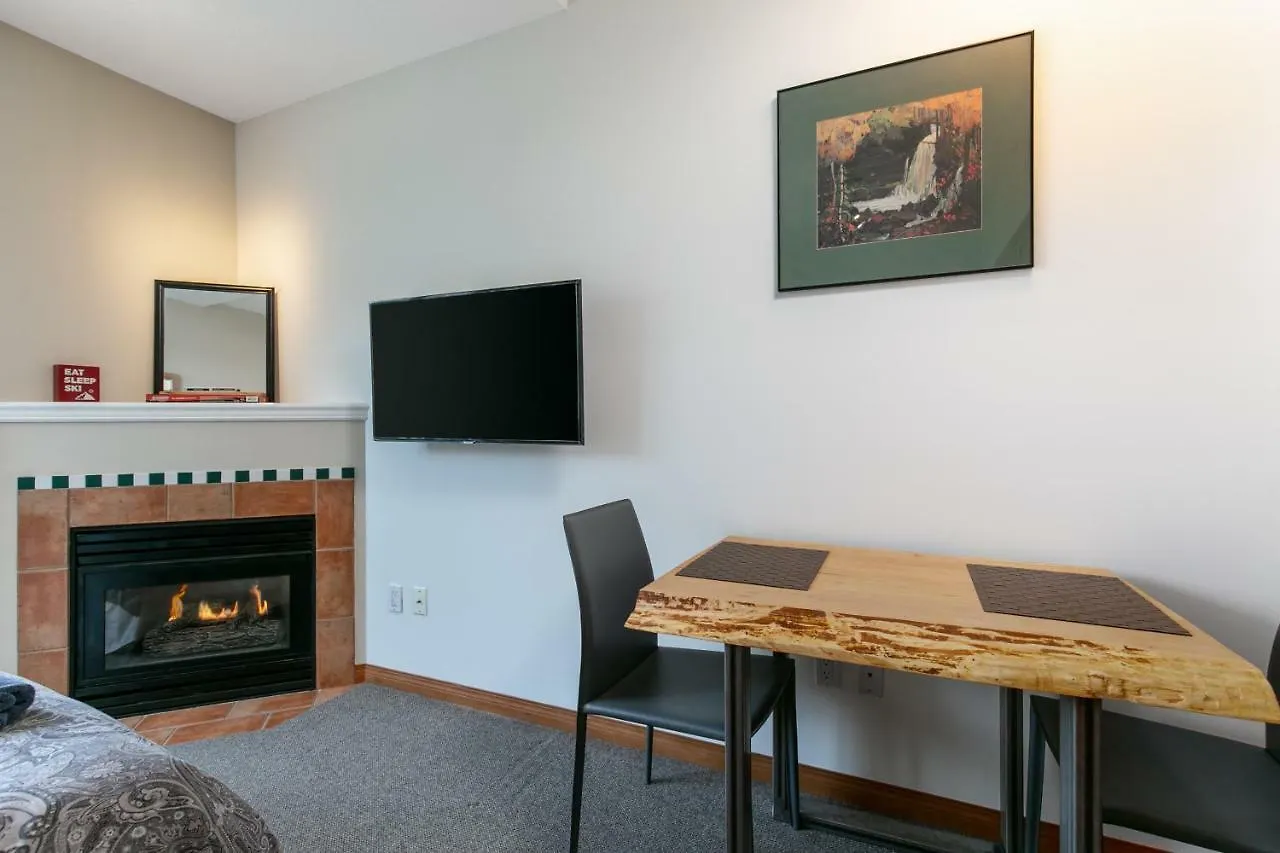 Apartment Alpenglow Suite: Whistler Village Mountain Retreat