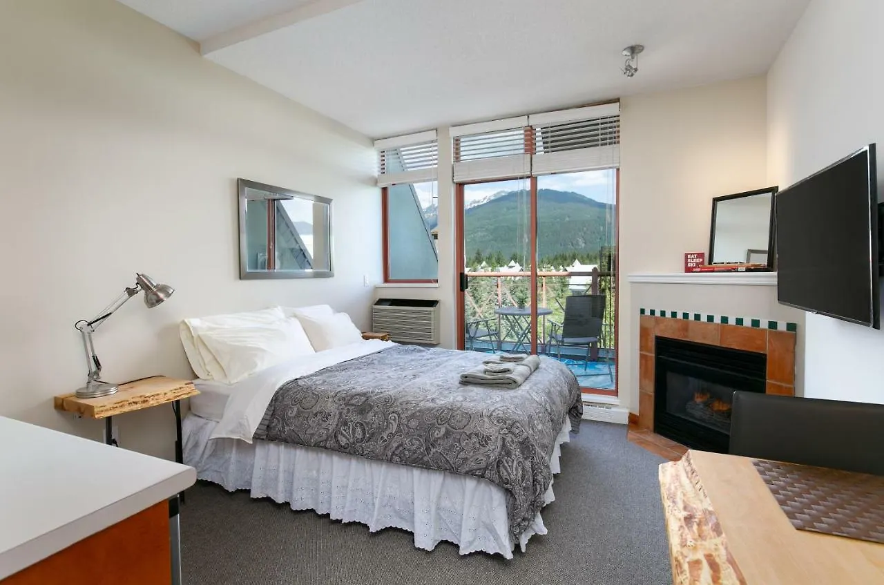 Alpenglow Suite: Whistler Village Mountain Retreat 0*,